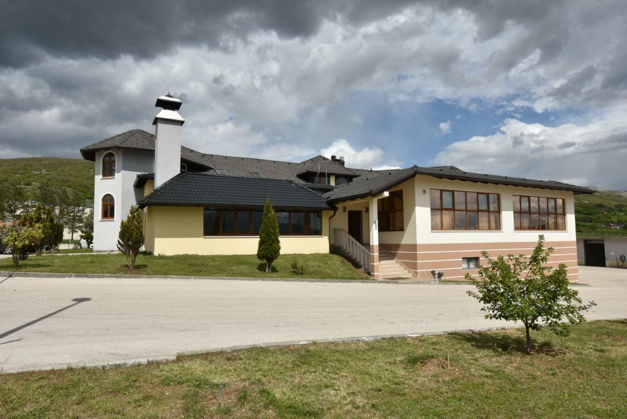 Motel Vujeva Livno Eksteriør bilde